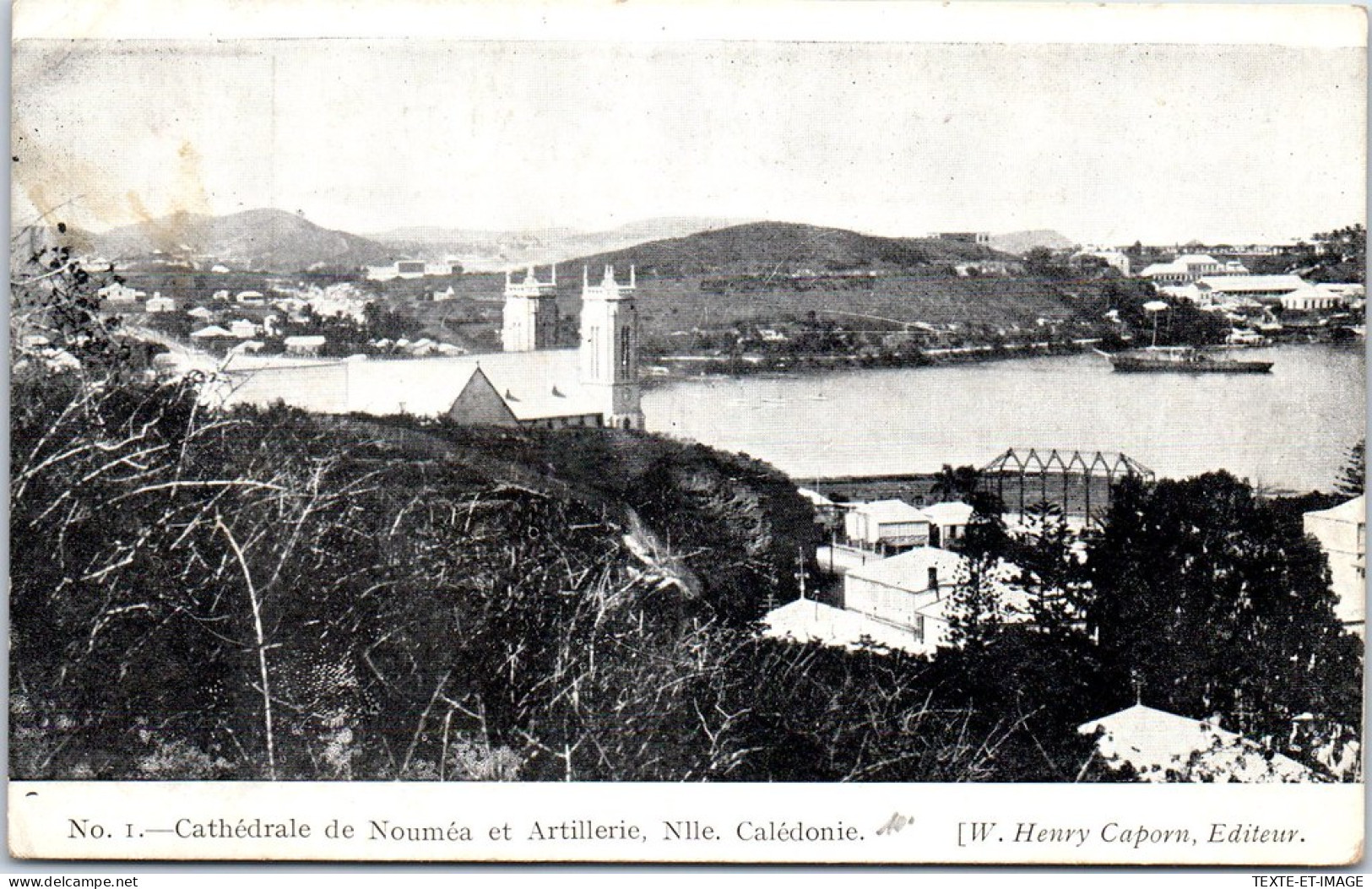 NOUVELLE CALEDONIE - NOUMEA - La Cathedrale Et Artillerie  - Nouvelle Calédonie