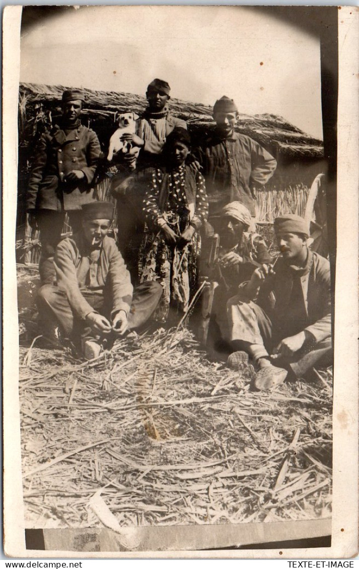 MACEDOINE - CARTE PHOTO - Locaux Et Soldats Francais  - North Macedonia