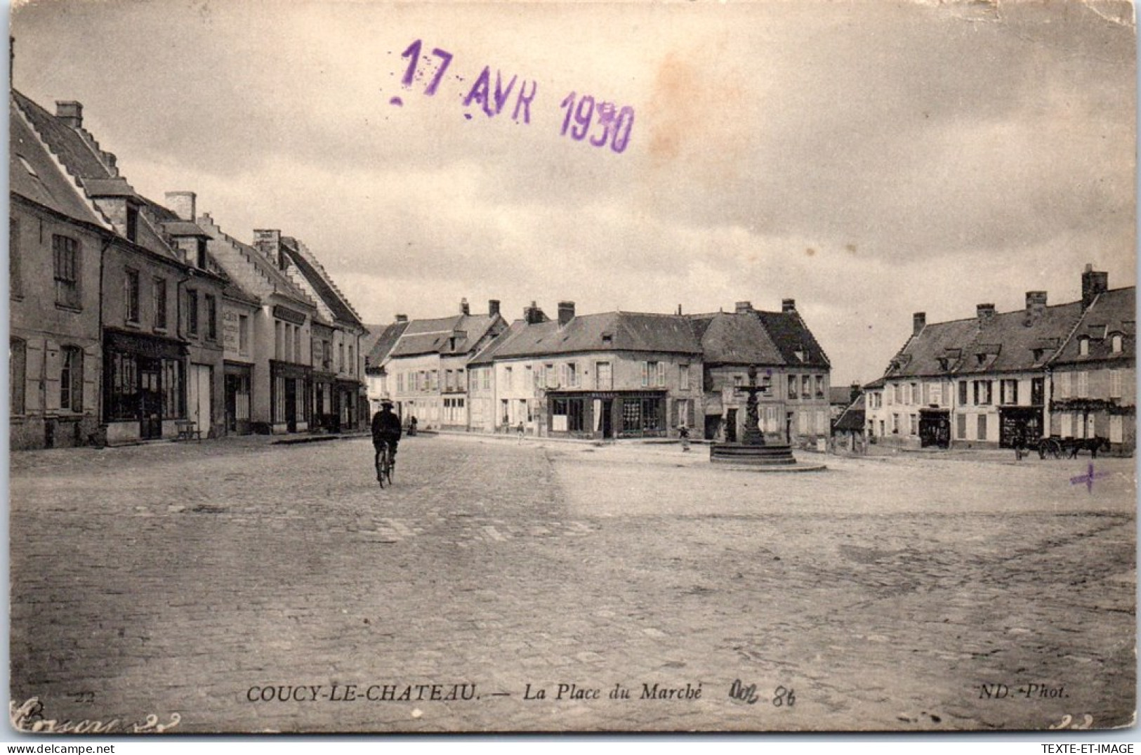 02 COUCY LE CHATEAU- La Place Du Marche. - Andere & Zonder Classificatie