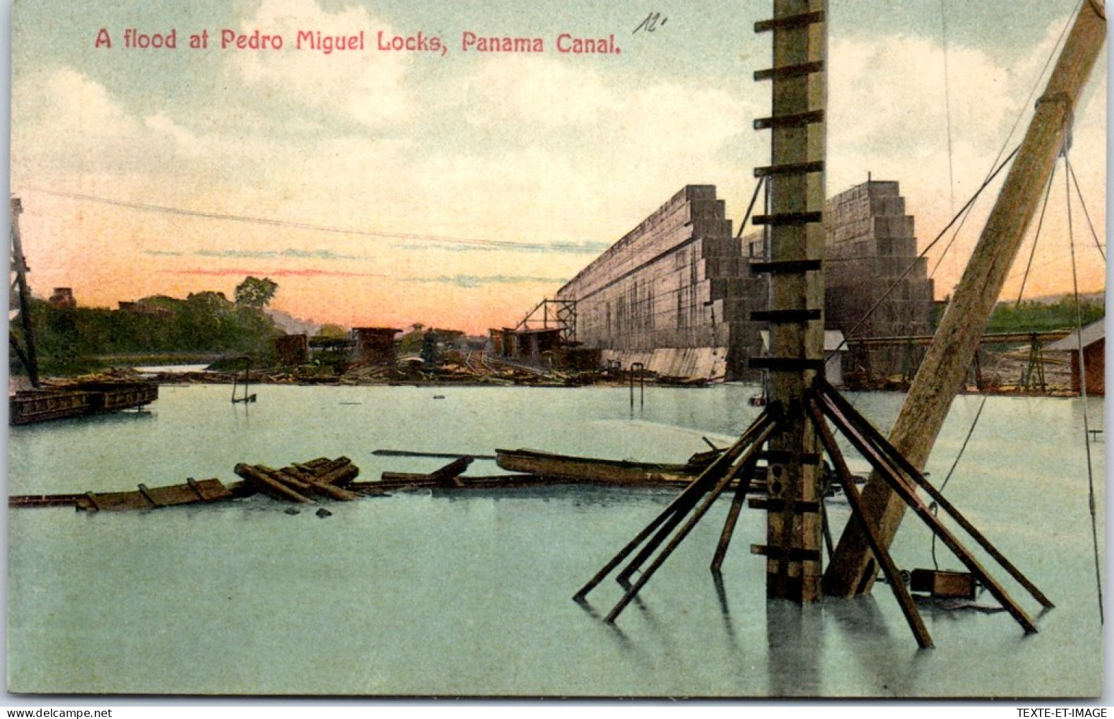 PANAMA - A Flood At Pedro Miguel Locks  - Panamá