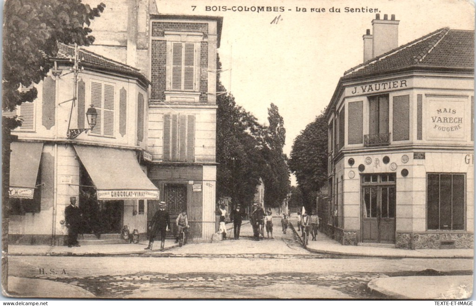 92 BOIS COLOMBES - La Rue Du Sentier. - Autres & Non Classés