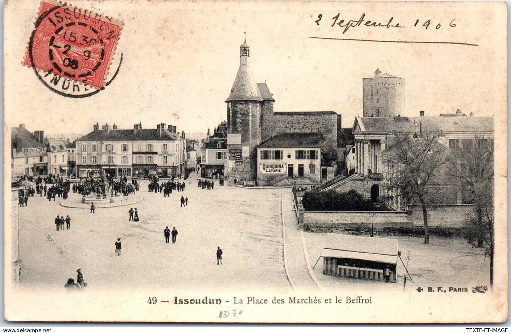 36 ISSOUDUN - Place Des Marches Et Le Beffroi. - Issoudun