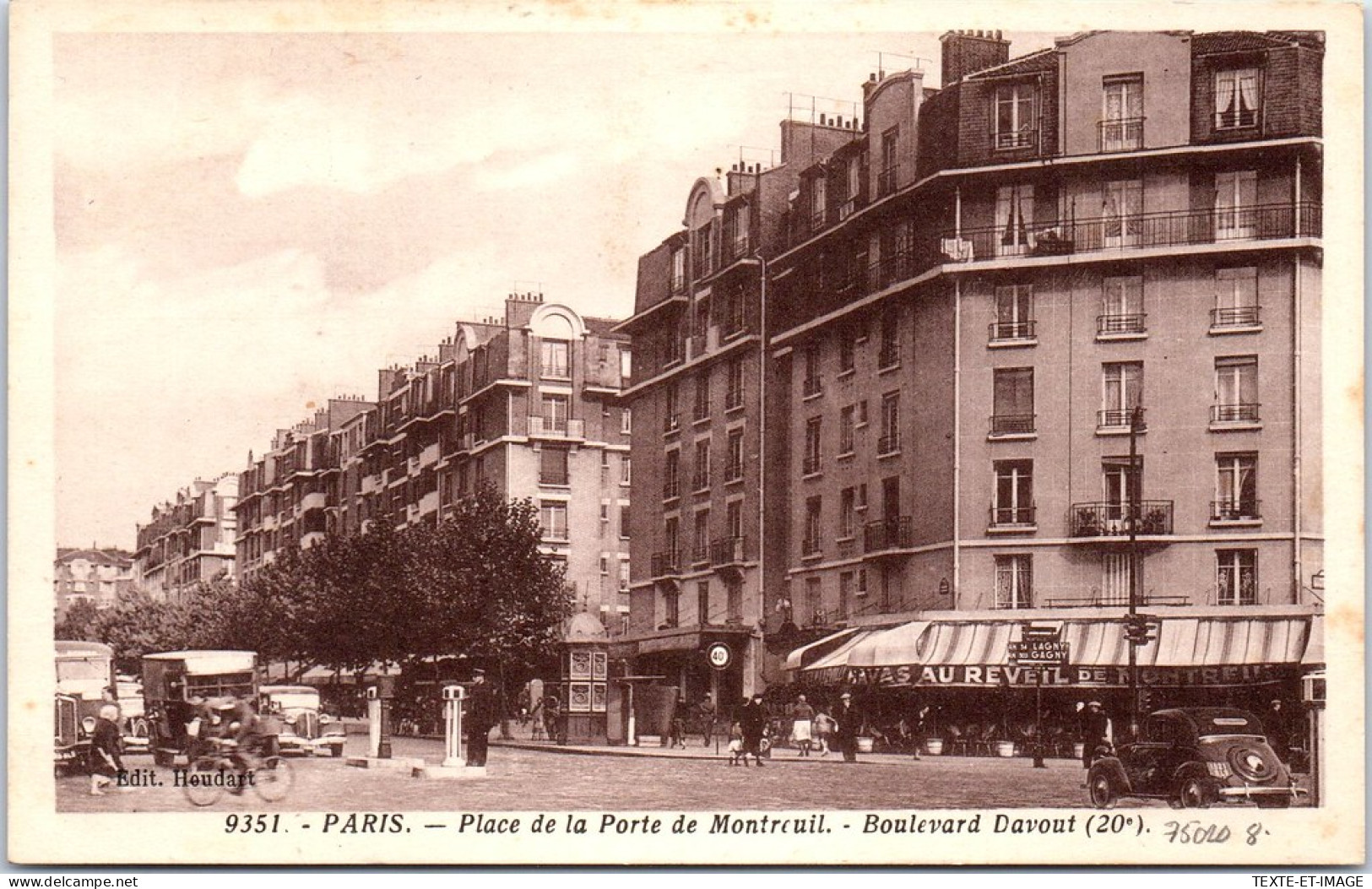75020 PARIS - Place Porte De Montreuil , Boulevard Davout. - Arrondissement: 20