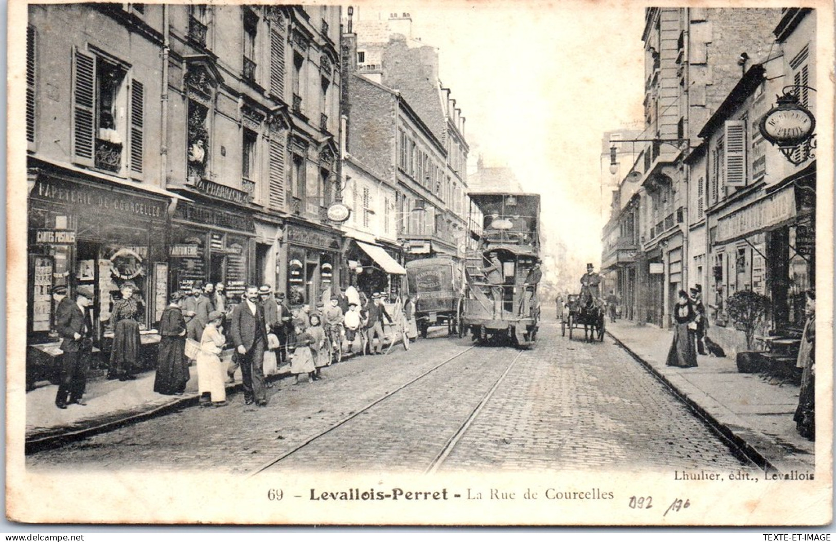 92 LEVALLOIS PERRET - La Rue De Courcelles. - Levallois Perret