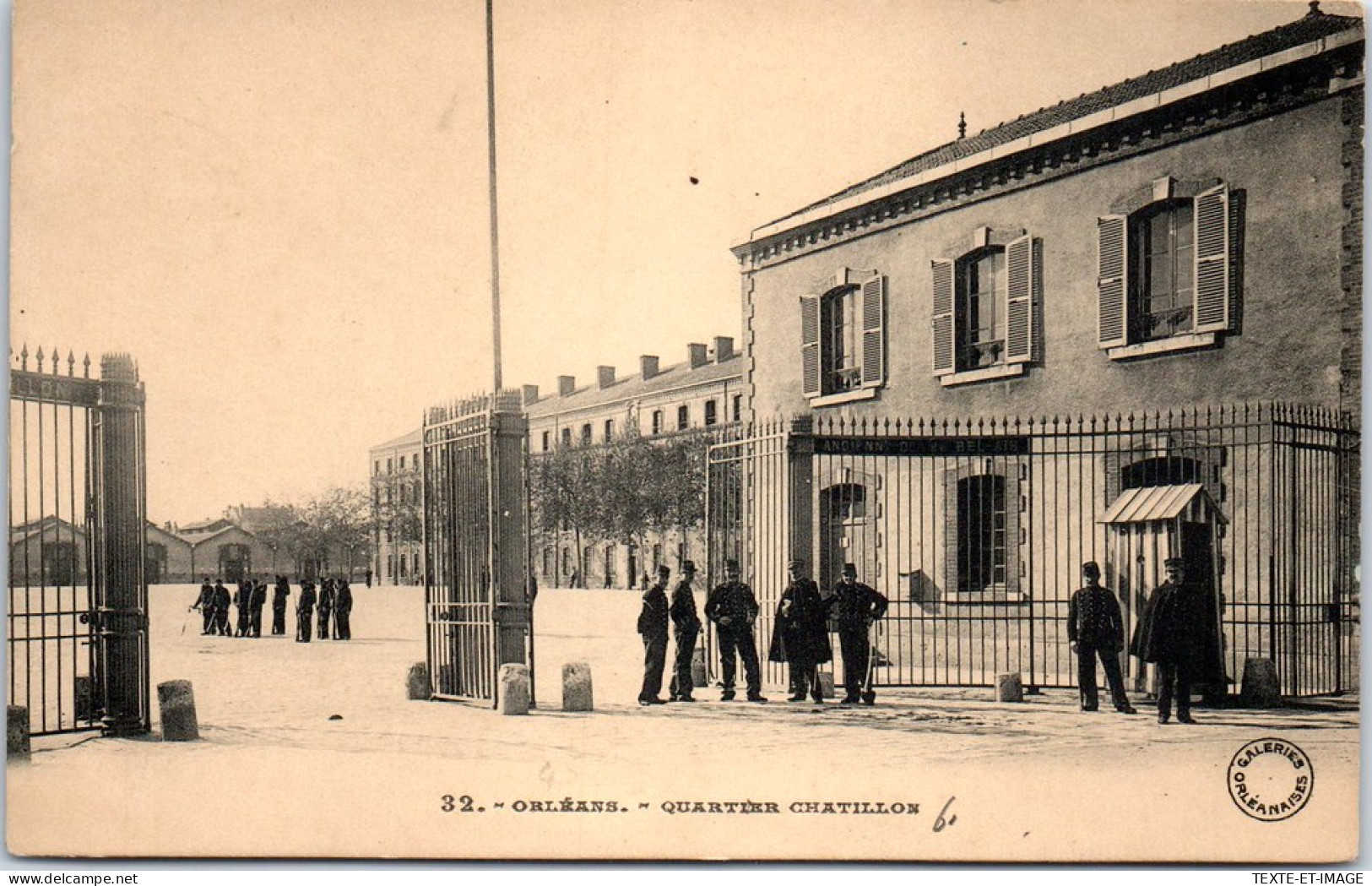 45 ORLEANS - Entree De La Caserne Chatillon. - Orleans