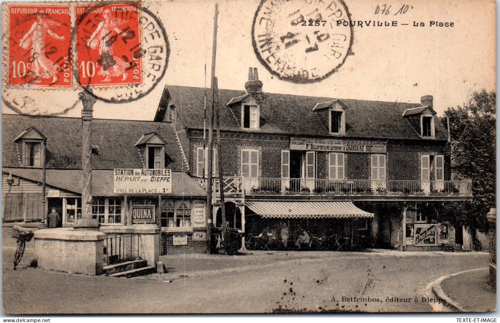76 POURVILLE - La Place Du Village. - Autres & Non Classés
