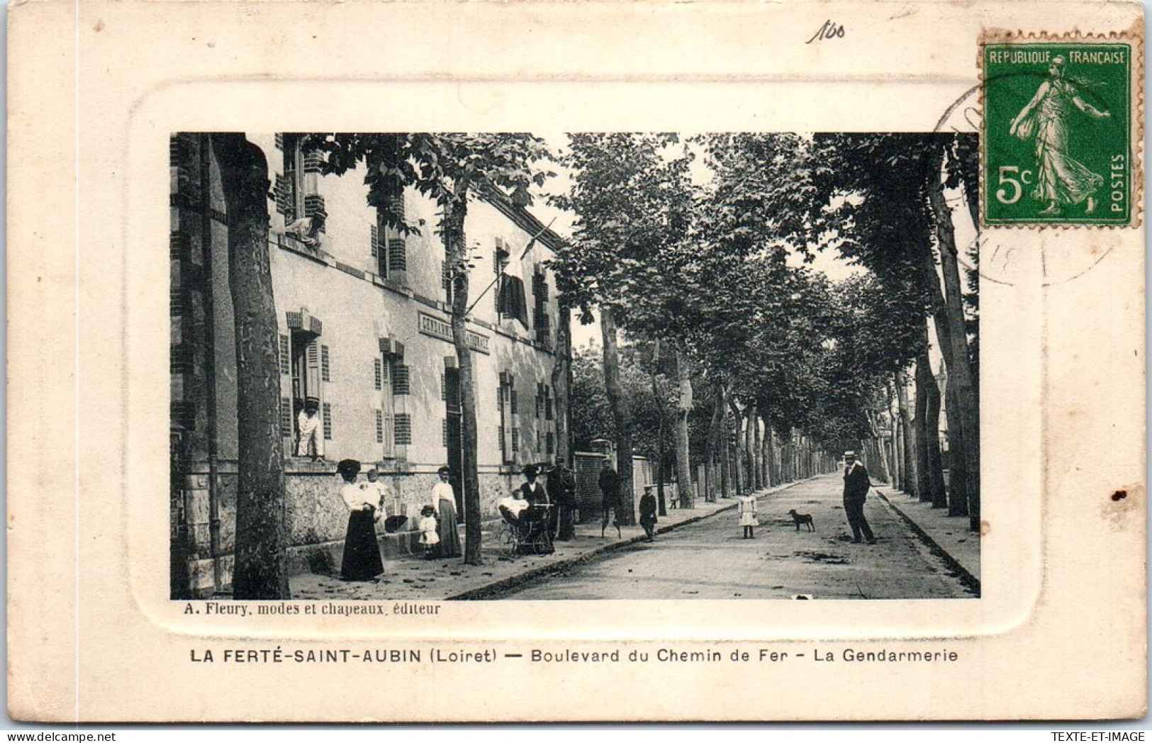 45 LA FERTE SAINT AUBIN - Bld Du Chemin De Fer, La Gendarmerie  - La Ferte Saint Aubin