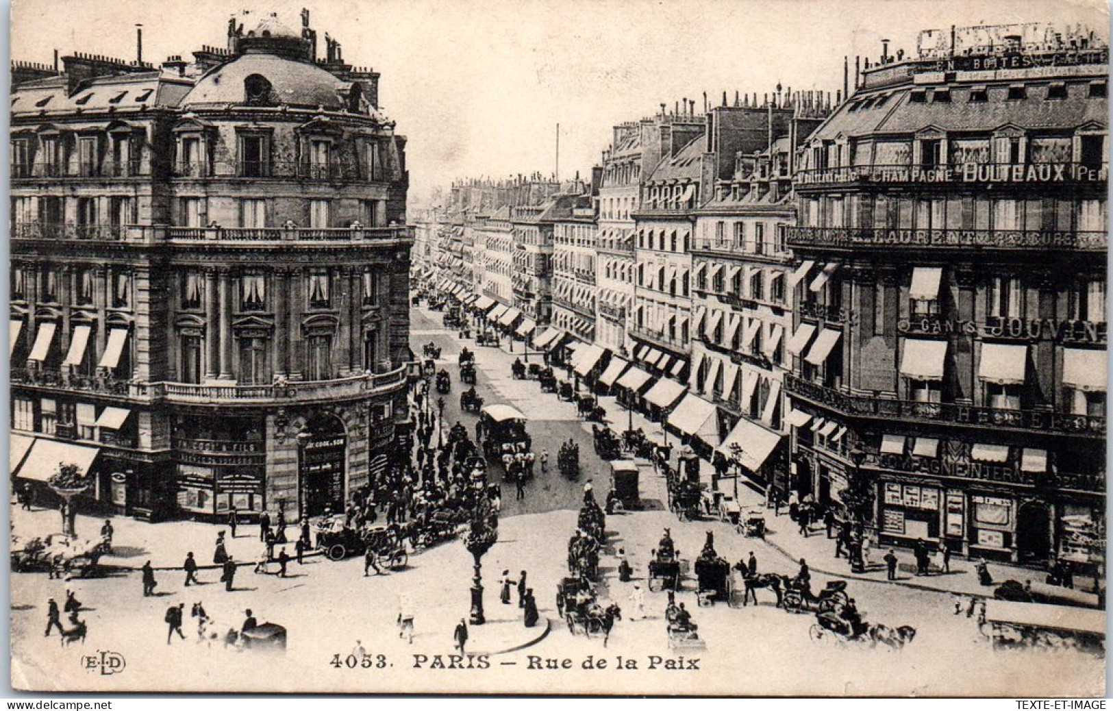 75002 PARIS - Vue Plongeante Sur La Rue De La Paix - Arrondissement: 02