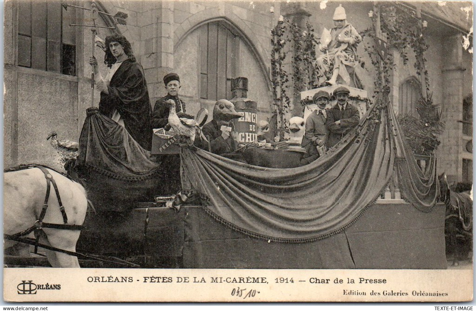 45 ORLEANS - Mi Careme 1914 - Le Char De La Presse  - Orleans