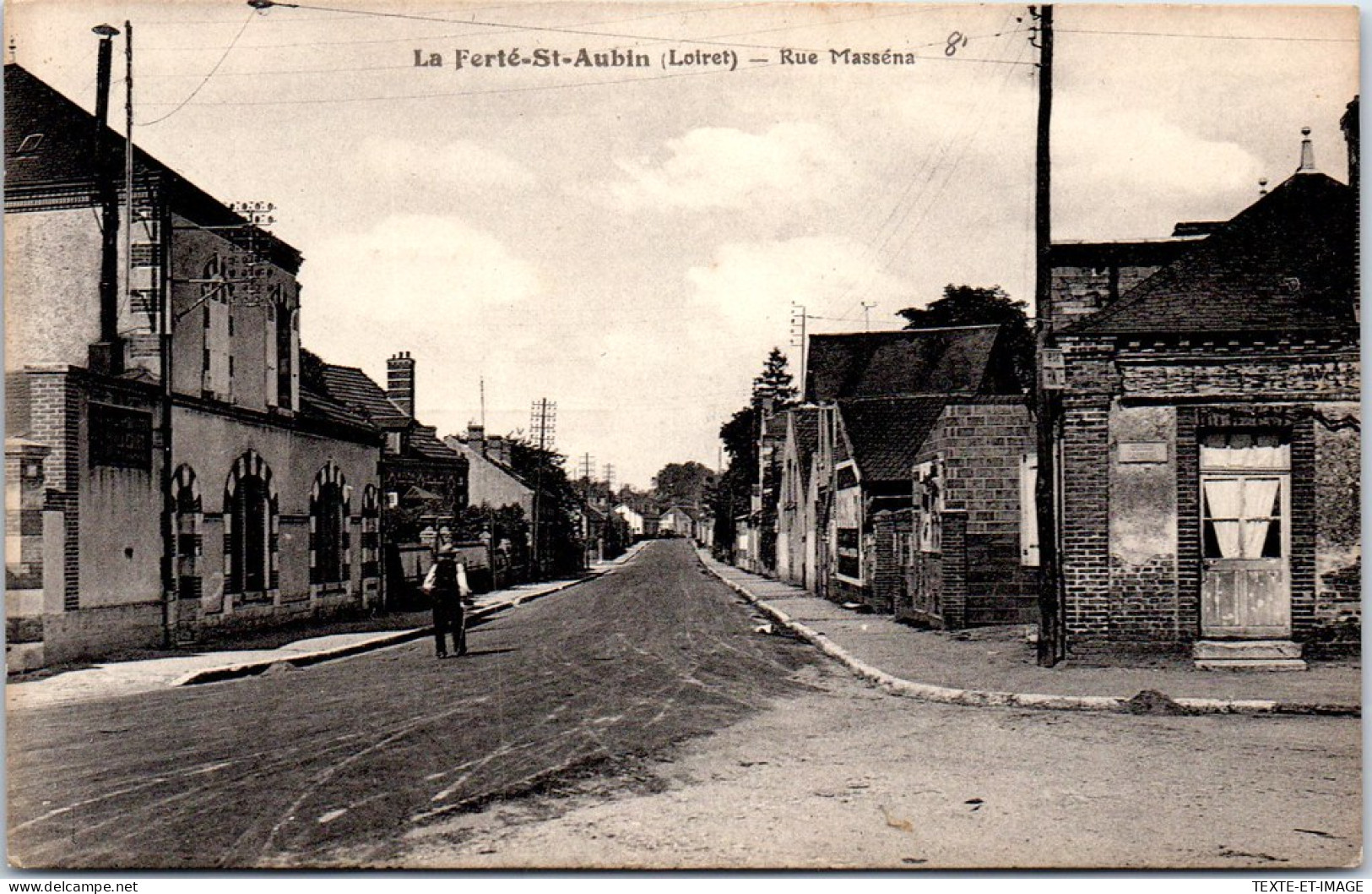 45 LA FERTE SAINT AUBIN - Un Coin De La Rue Massena  - La Ferte Saint Aubin