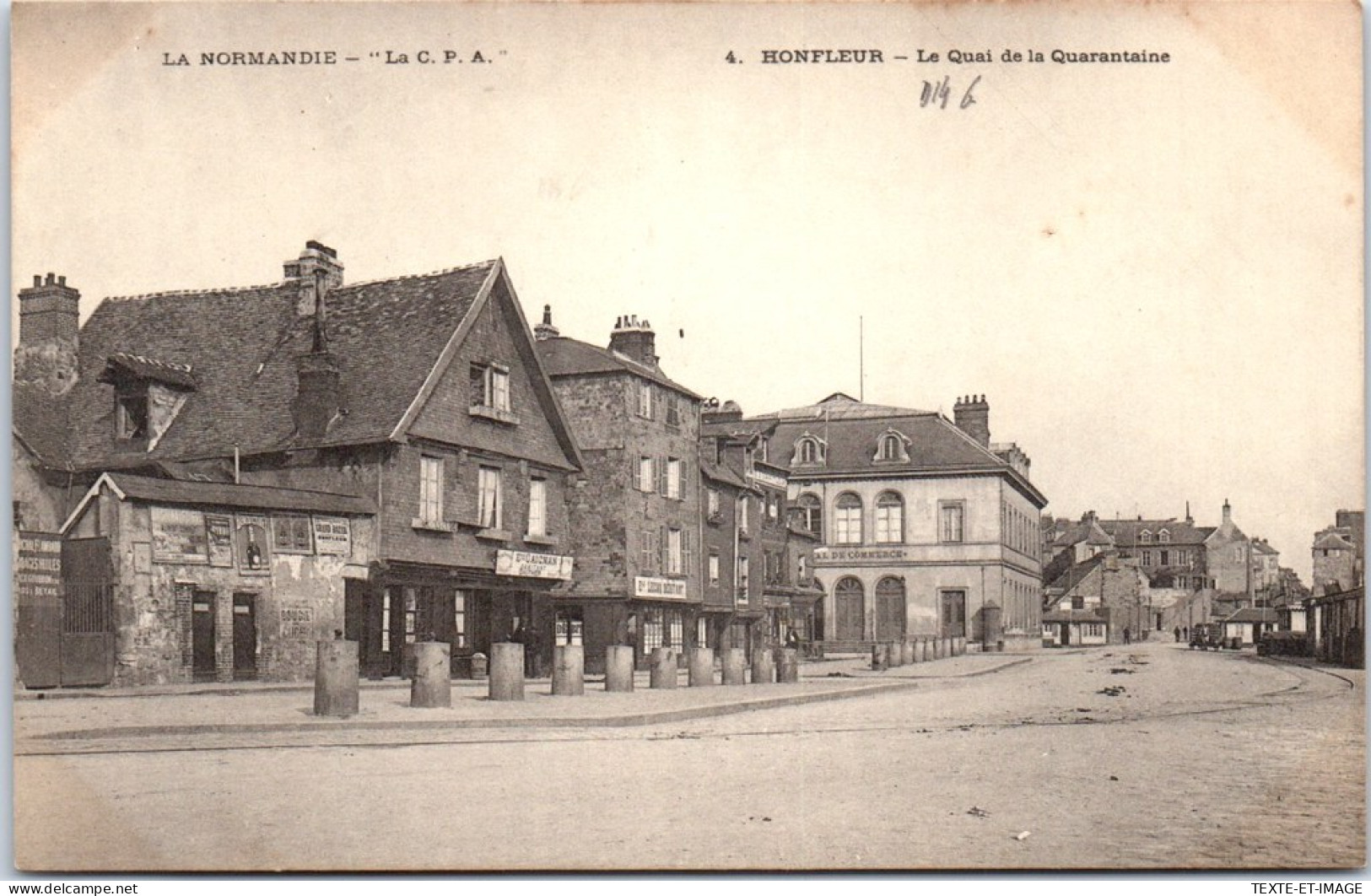 14 HONFLEUR - Le Quai De La Quarantaine  - Honfleur