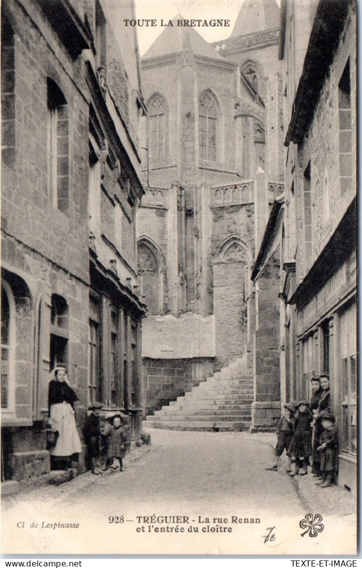 22 TREGUIER - Rue Renan, L'entree Du Cloitre  - Tréguier