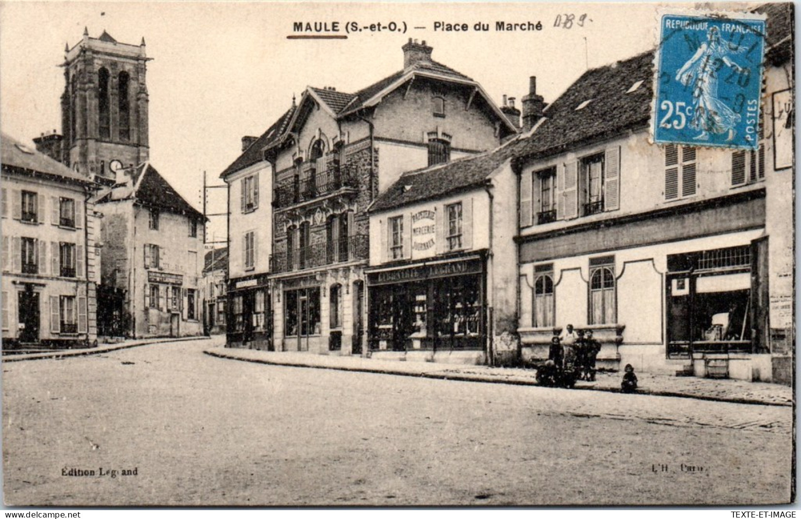 78 MAULE - Vue De La Place Du Marche. - Maule