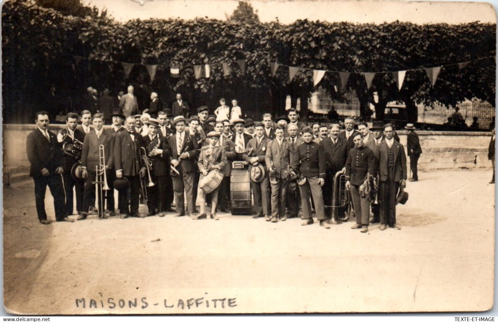 78 MAISONS LAFFITTE - CARTE PHOTO - La Fanfare Municipale  - Maisons-Laffitte