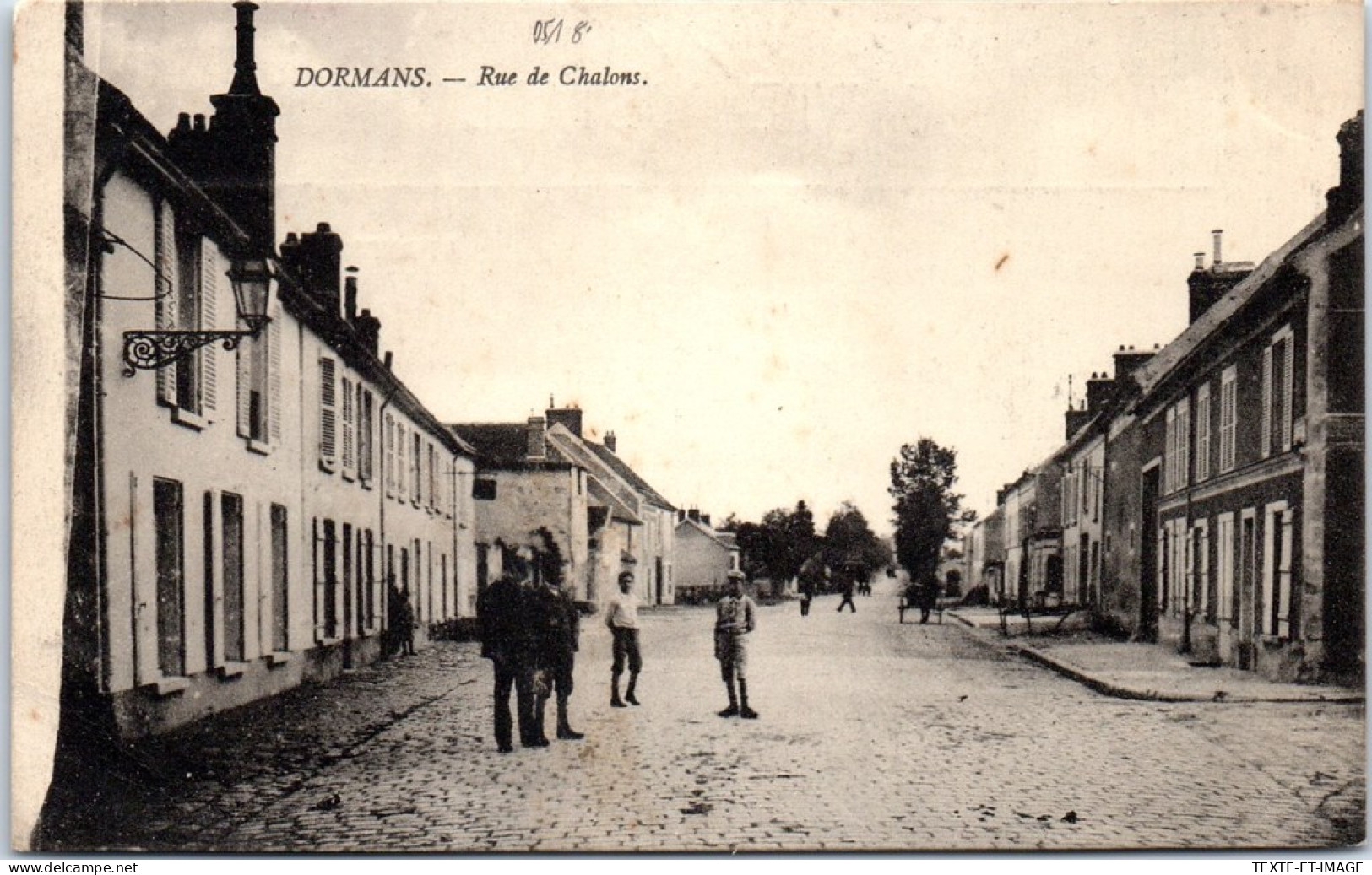 51 DORMANS - La Rue De Chalons  - Dormans