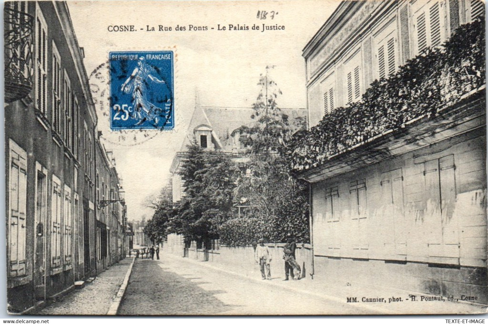 58 COSNE SUR LOIRE - La Rue Des Ponts, Le Palais De Justice  - Cosne Cours Sur Loire