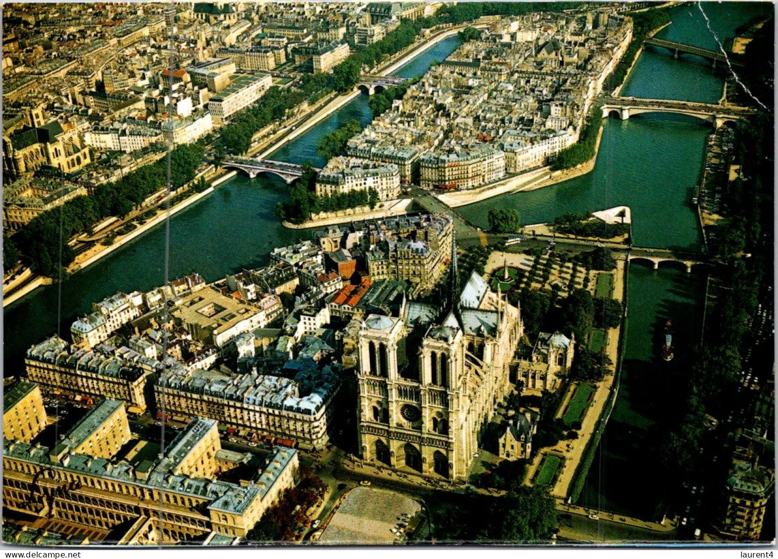 12-5-2024 (4 Z 50) France - Paris Ile De La Cité Et Cathédrale Notre Dame - Churches & Cathedrals