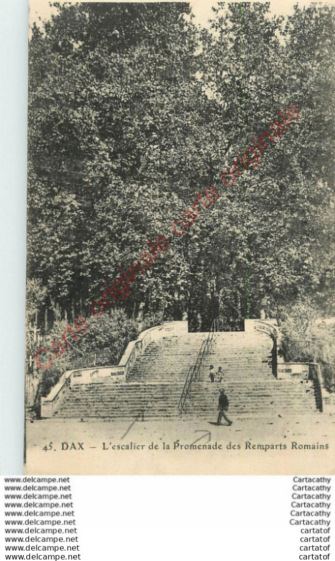 40.  DAX .  L'escalier De La Promenade Des Remparts Romains . - Dax