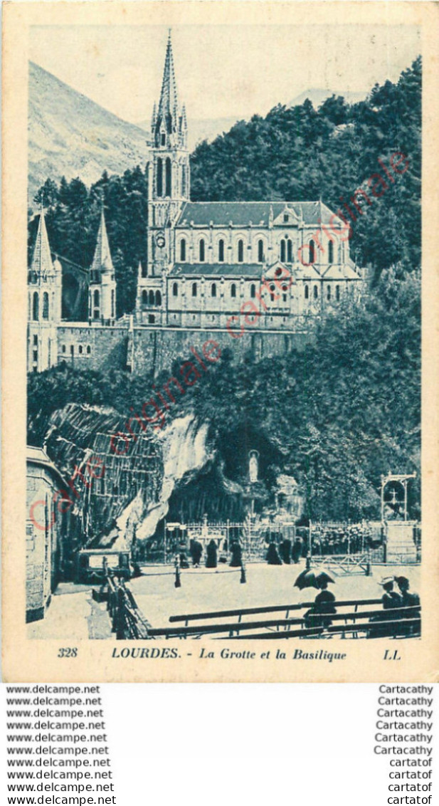 65.  LOURDES .  La Grotte Et La Basilique . - Lourdes