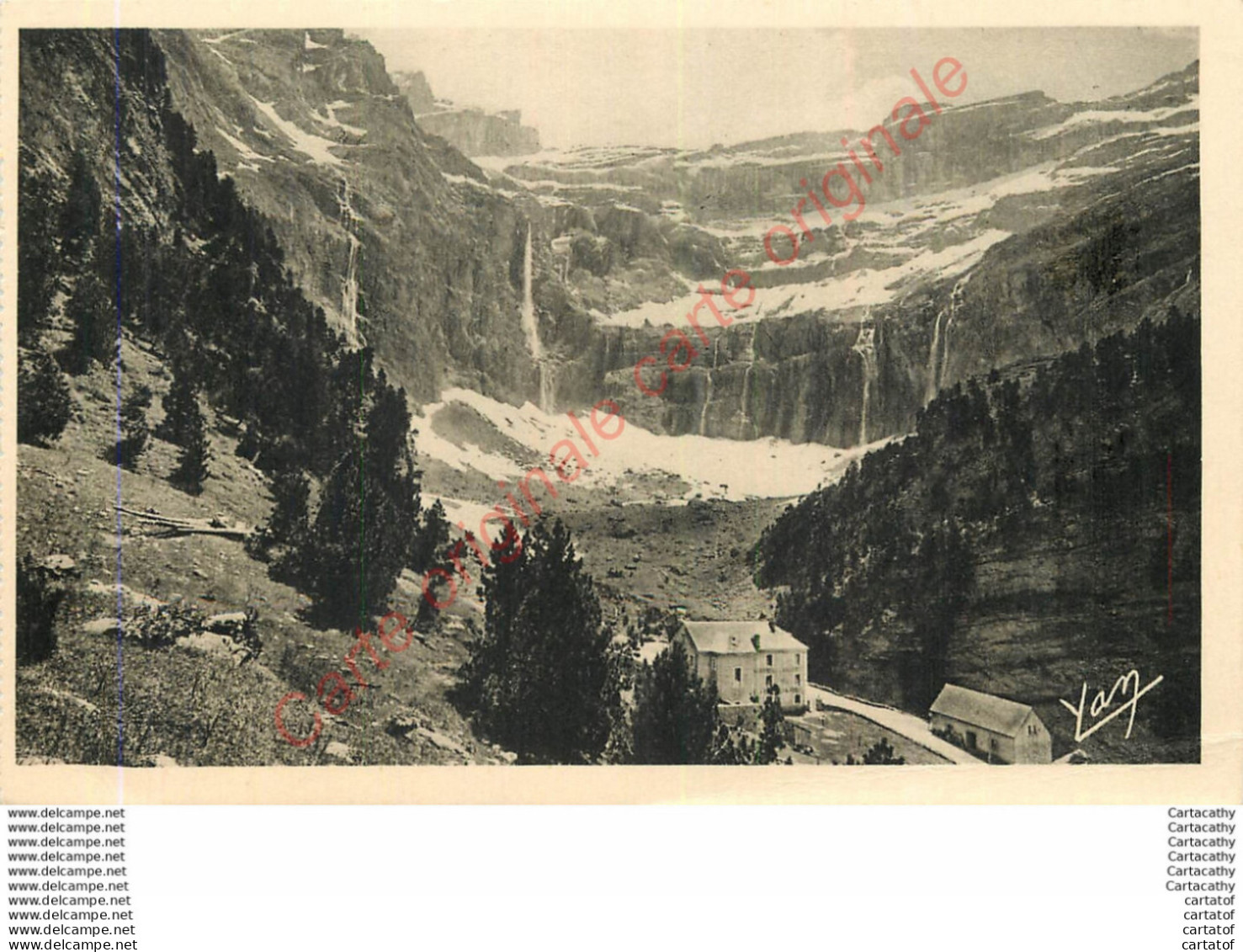 65.  GAVARNIE .  Le Cirque Et L'Hôtel . - Gavarnie