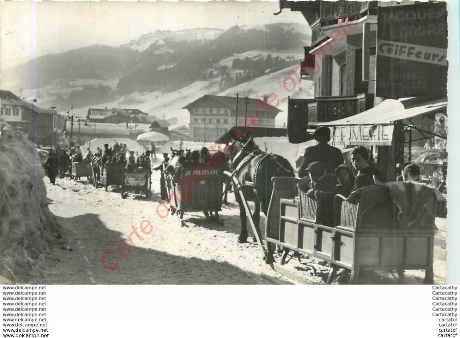 74.  Train De Traineaux à MEGEVE . - Megève