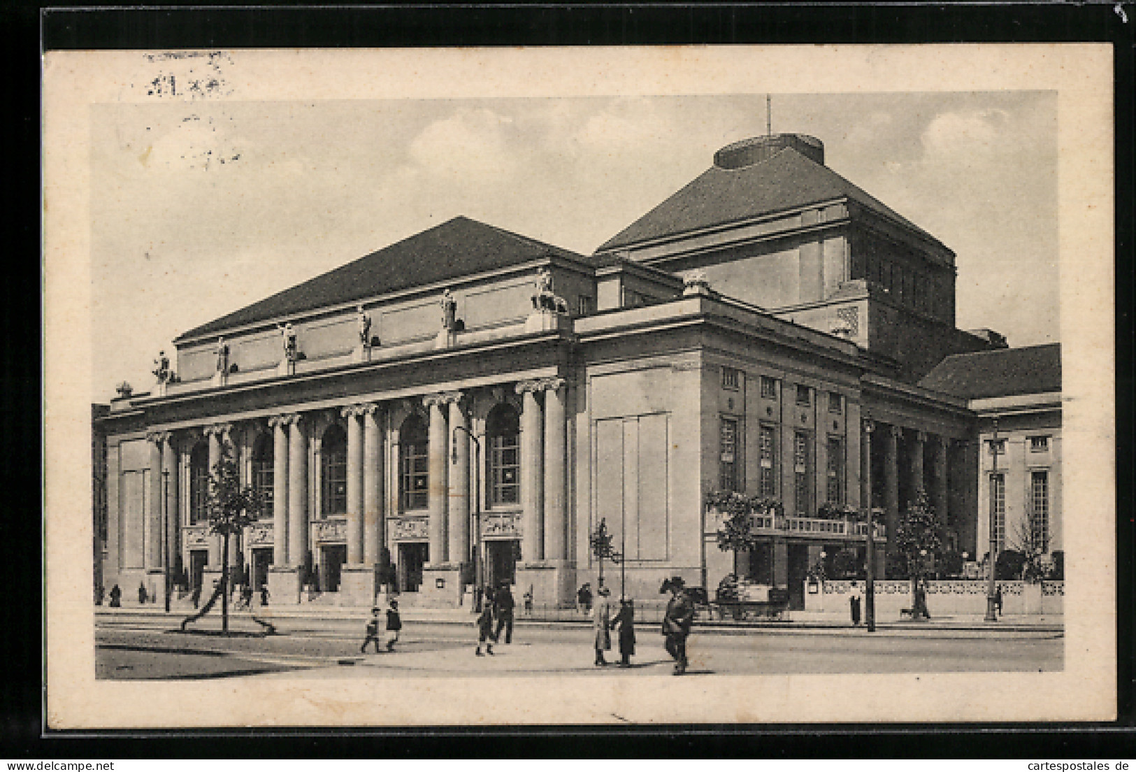 AK Berlin-Charlottenburg, Fussgänger Vor Deutschem Opernhaus  - Charlottenburg