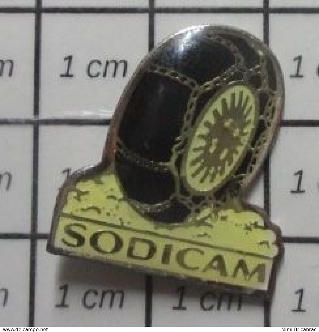 1818c Pin's Pins / Beau Et Rare / MARQUES / RENAULT SODICAM EQUIPEMENT ET ACCESSOIRES - Renault