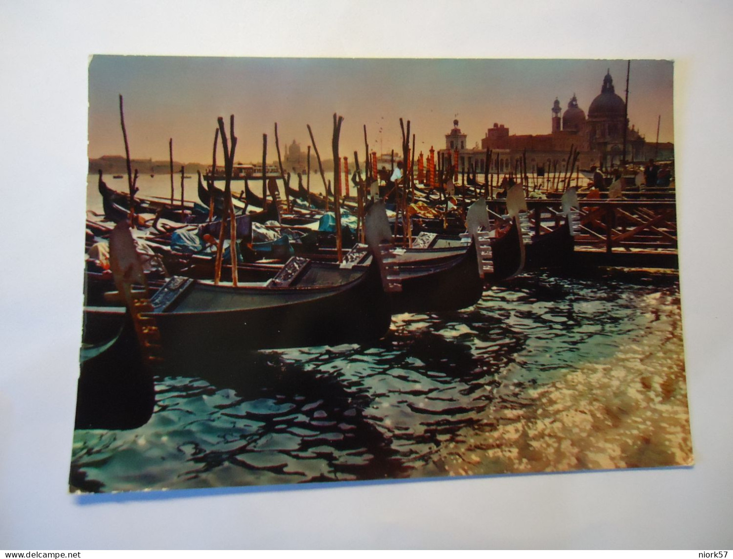 ITALY POSTCARDS  VENEZIA  GONDOLE AI MOLO - Altri & Non Classificati