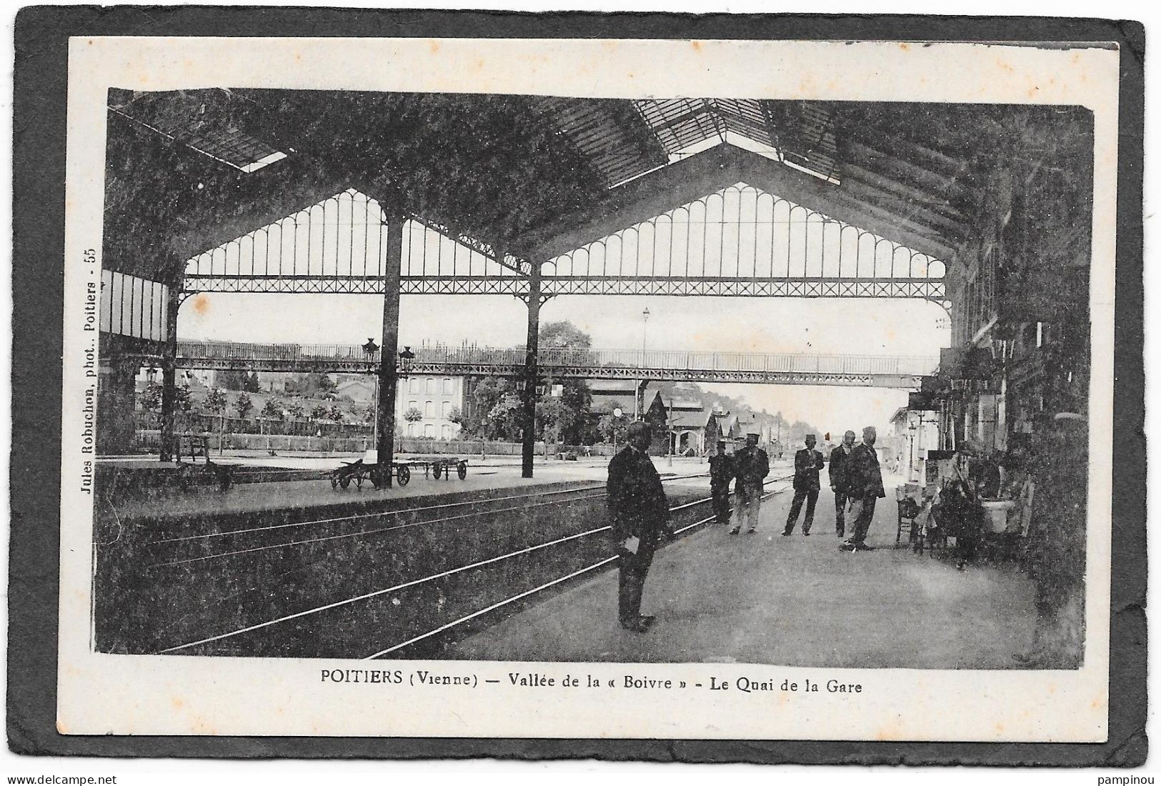 86 POITIERS - Quai De La Gare - Animée - Poitiers