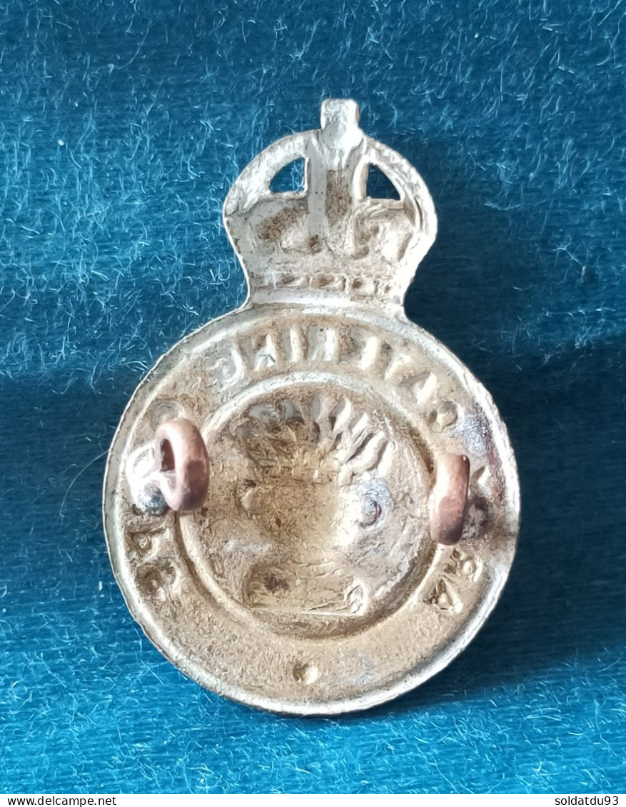 Badge De Casquette Du1 Corps De Restauration De L'armée De La Première Guerre Mondiale, - 1914-18