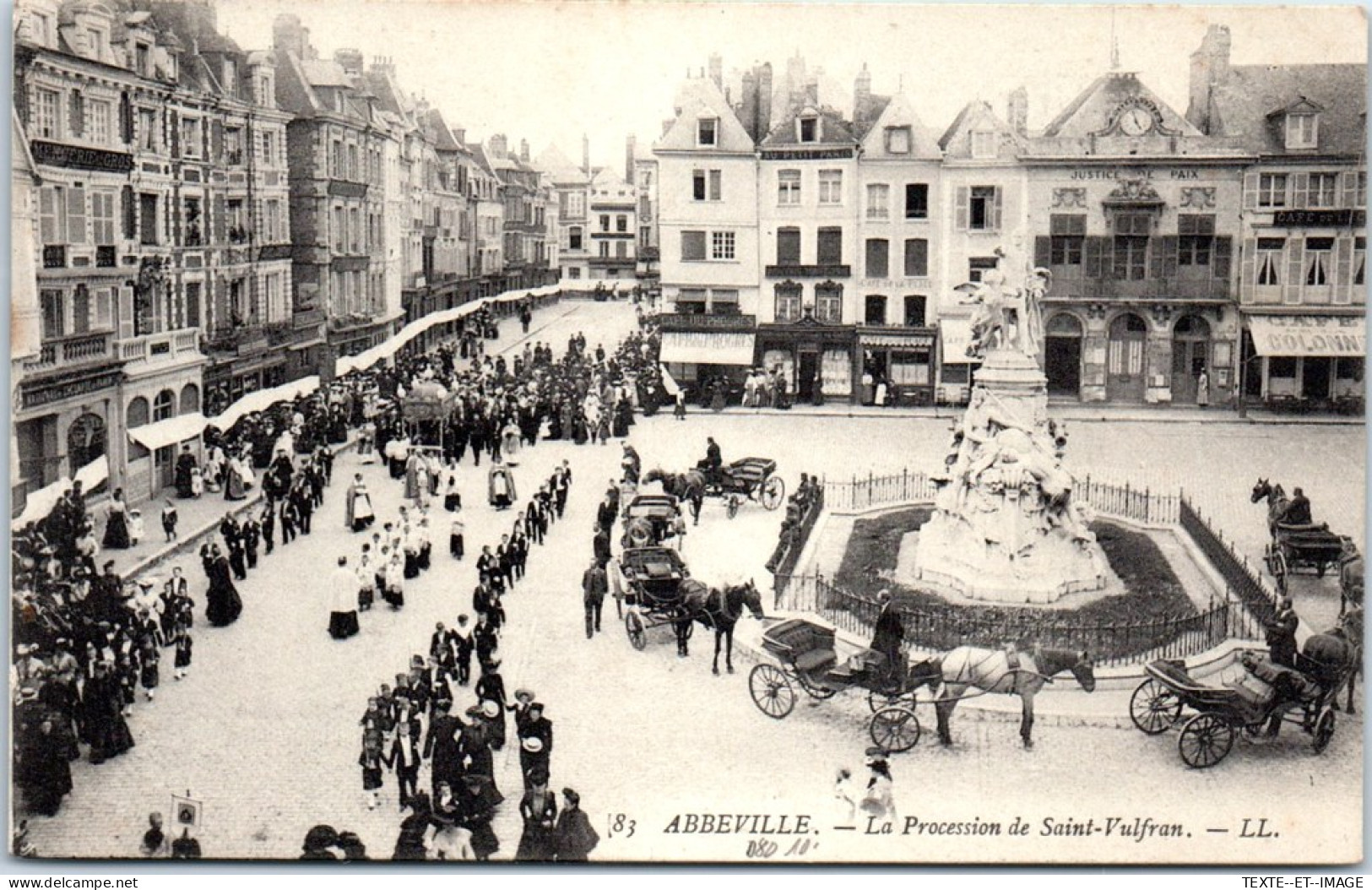 80 ABBEVILLE - Vue De  La Procession De Saint Vulfran - Abbeville