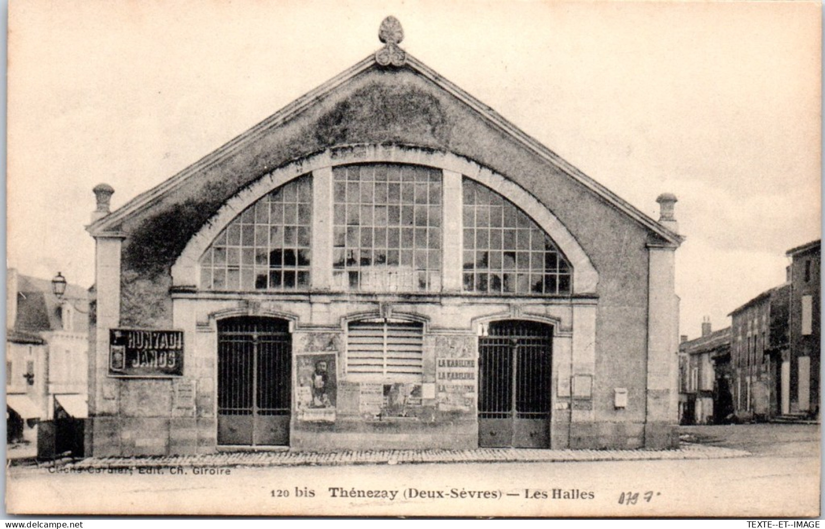 79 THENEZAY - Les Halles. - Thenezay