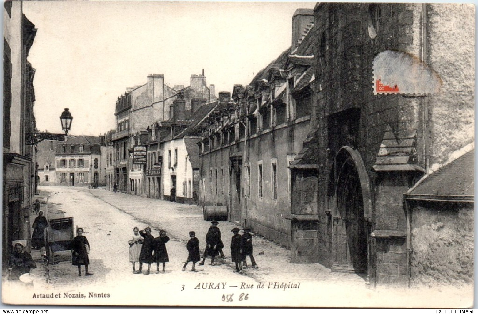 56 AURAY - La Rue De L'hopital  - Auray