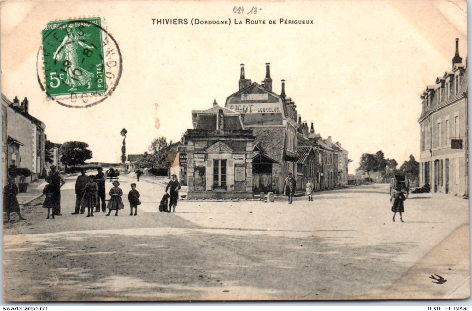 24 THIVIERS - La Route De Perigueux  - Other & Unclassified