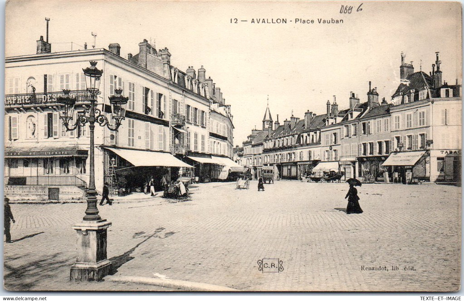 89 AVALLON - La Place Vauban  - Avallon