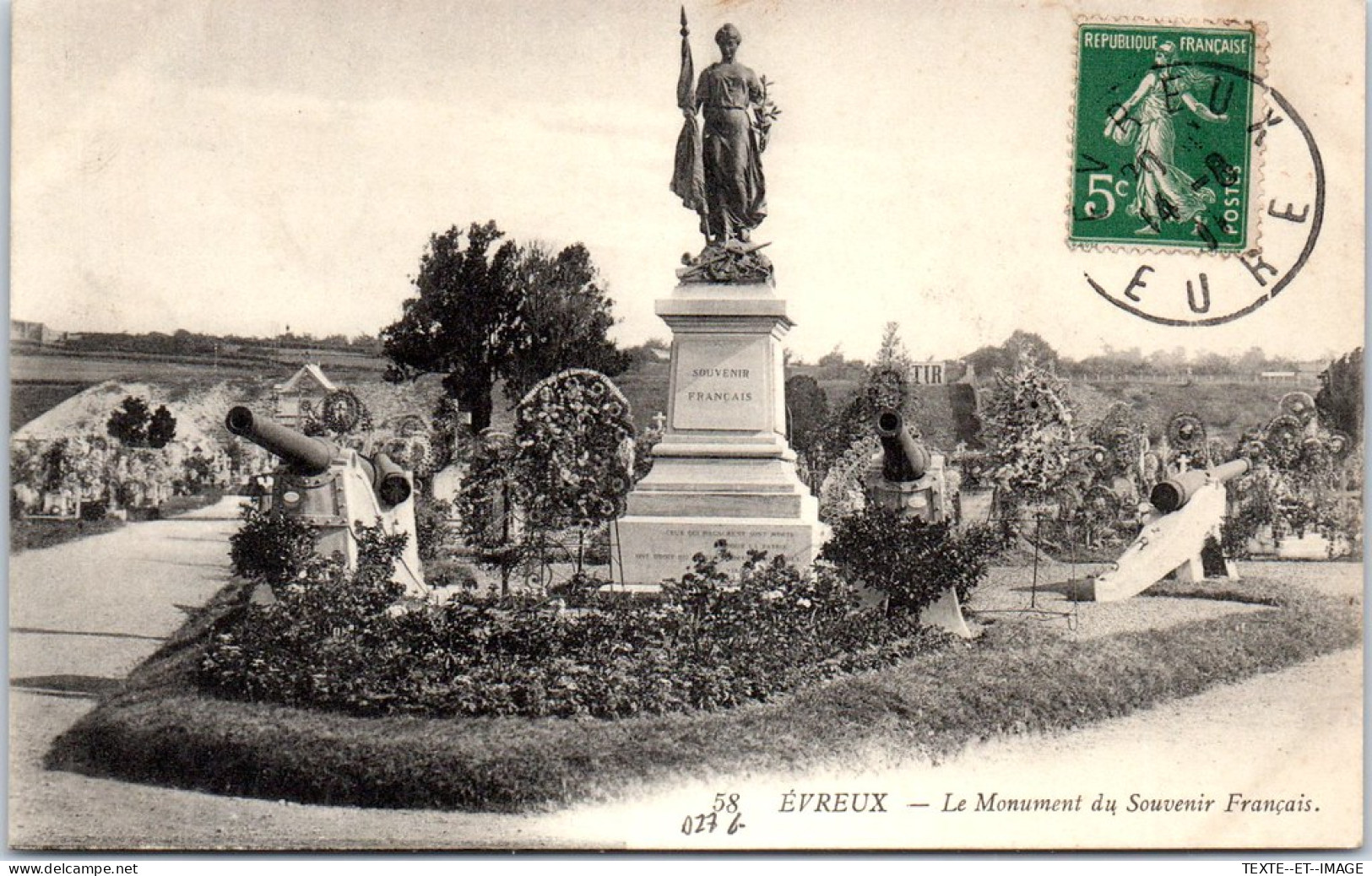 27 EVREUX - Le Monument Du Souvenir Francais. - Evreux