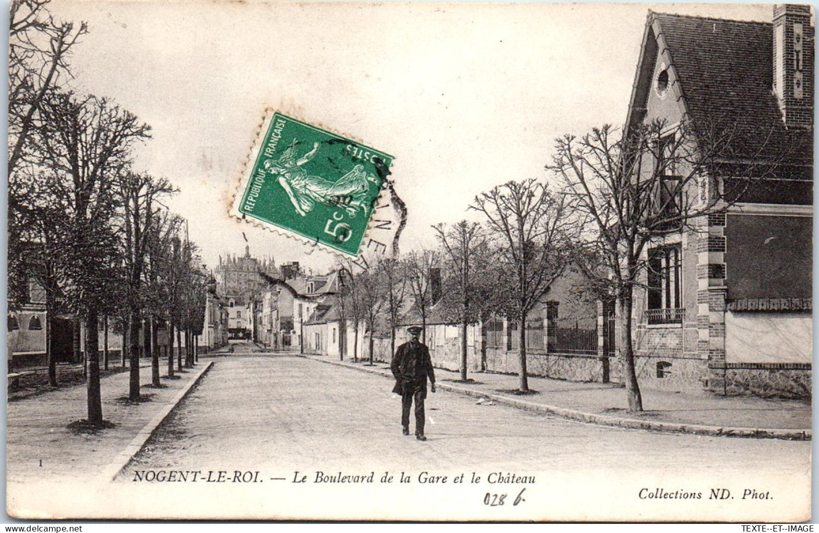28 NOGENT LE ROI - Le Boulevard De La Gare Et Le CHATEAU - Nogent Le Roi