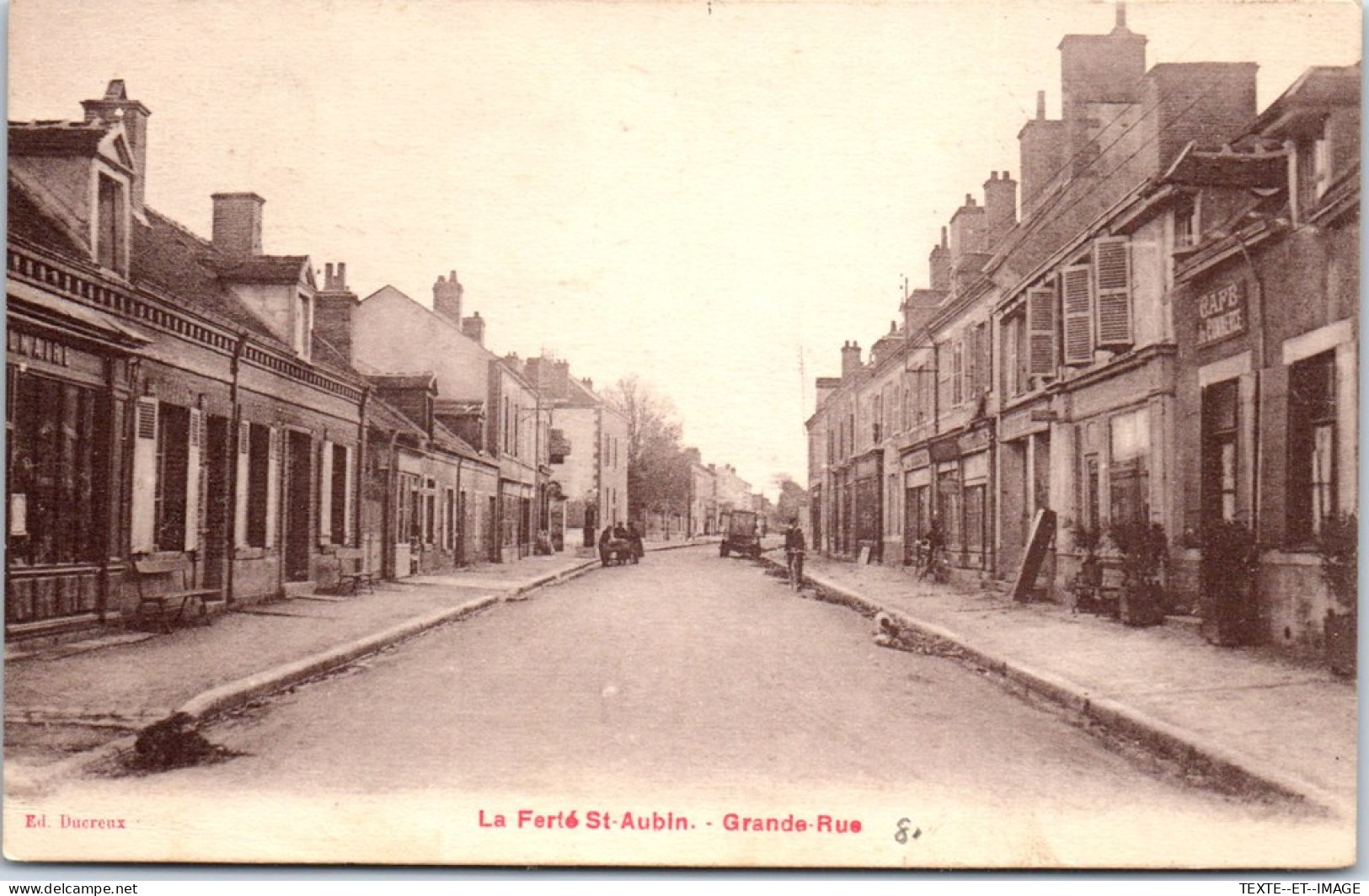 45 LA FERTE ST AUBIN - Un Coin De La Grande Rue. - La Ferte Saint Aubin