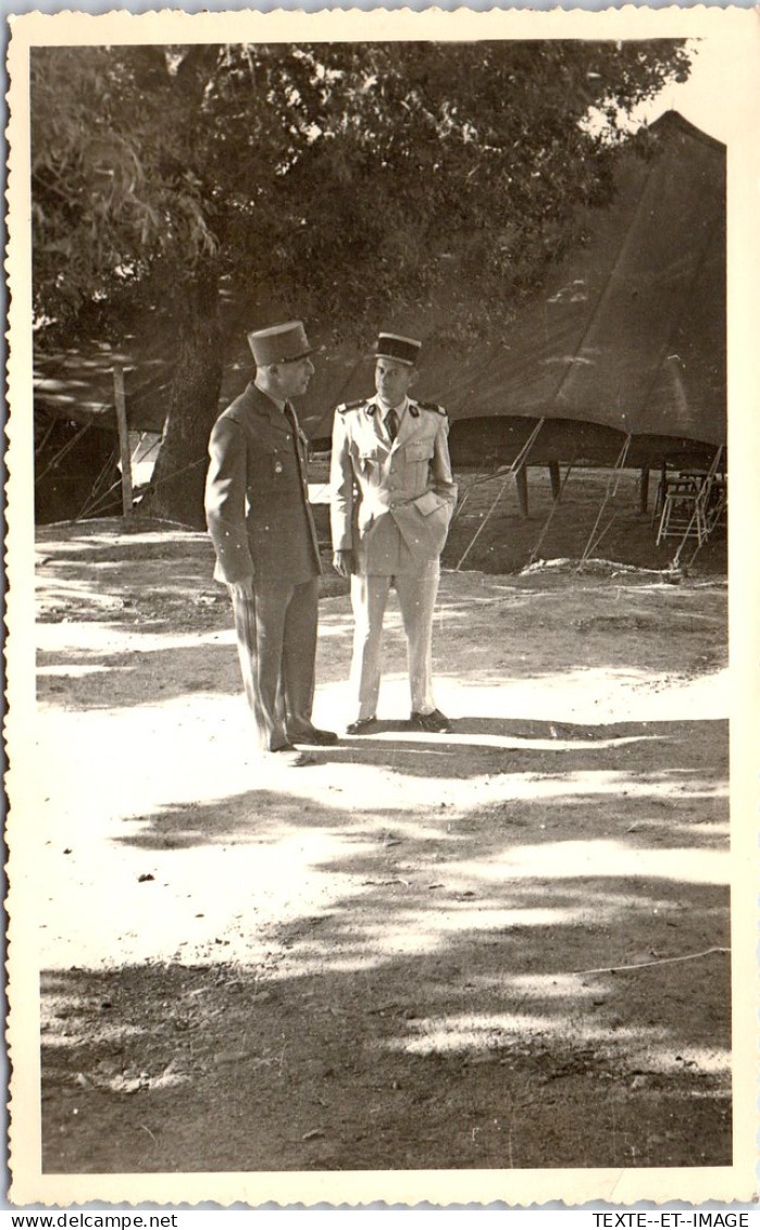 MILITARIA - ALGERIE - CARTE PHOTO - Un Officier Et Le General ALLARD - Otras Guerras