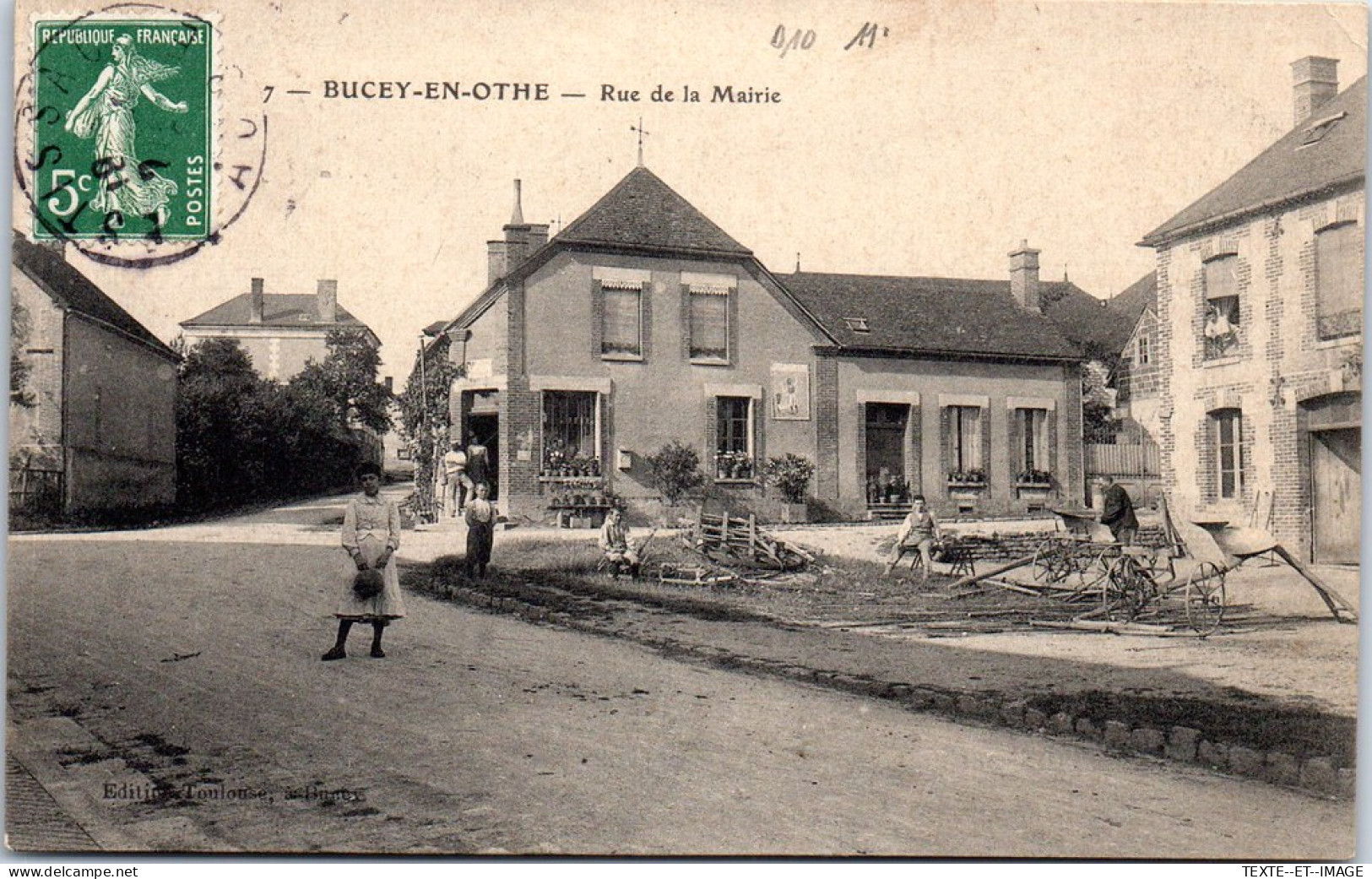 10 BUCEY EN OTHE - La Rue De La Mairie -  - Autres & Non Classés