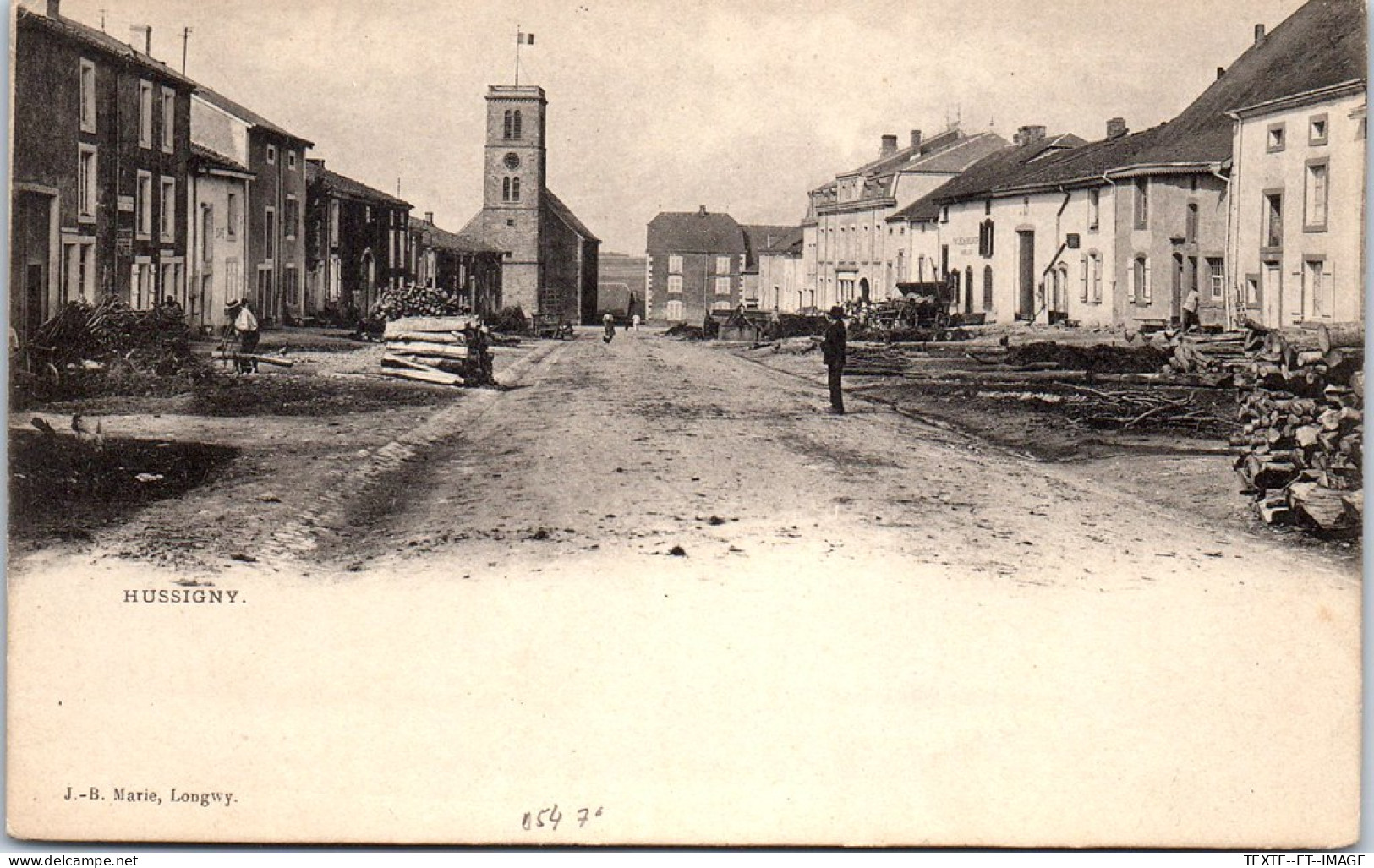 54 HUSSIGNY - La Rue Principale De La Commune  - Other & Unclassified