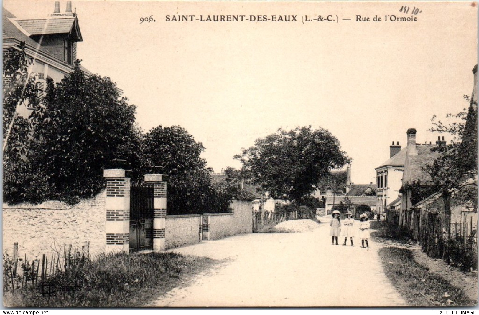 41 SAINT LAURENT DES EAUX -- Rue De L'ormoie  - Autres & Non Classés