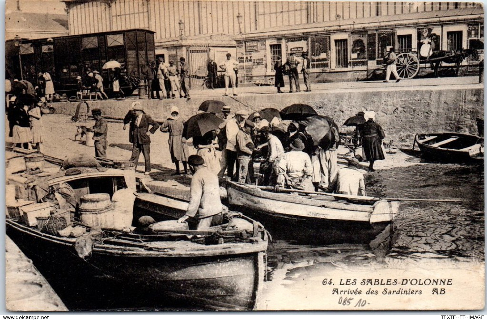 85 LES SABLES D'OLONNE - Arrivee Des Sardiniers. - Sables D'Olonne