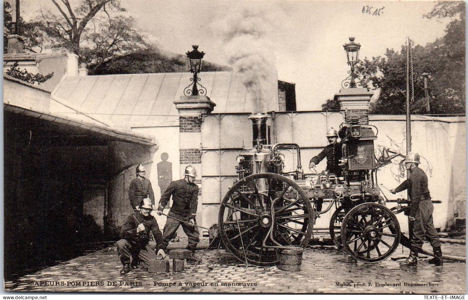 75 PARIS - Les Sapeurs Pompiers, Une Pompe A Vapeur - Other & Unclassified