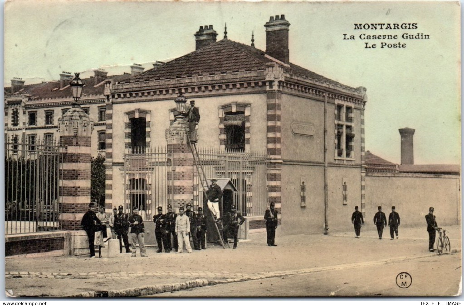 45 MONTARGIS - Caserne Gudin -- Poste De Garde. - Montargis