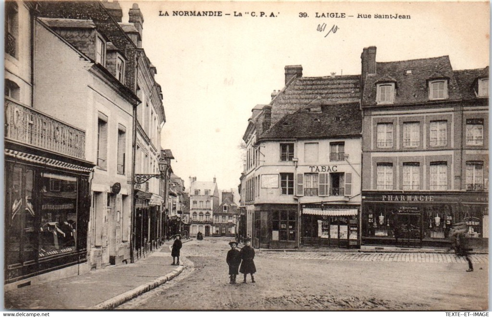 61 LAIGLE - La Rue Saint Jean Depuis La Place  - L'Aigle
