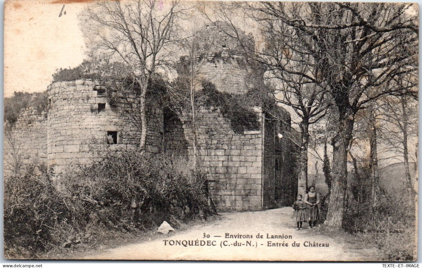 22 TONQUEDEC - Entree Du ChAteau. - Tonquédec