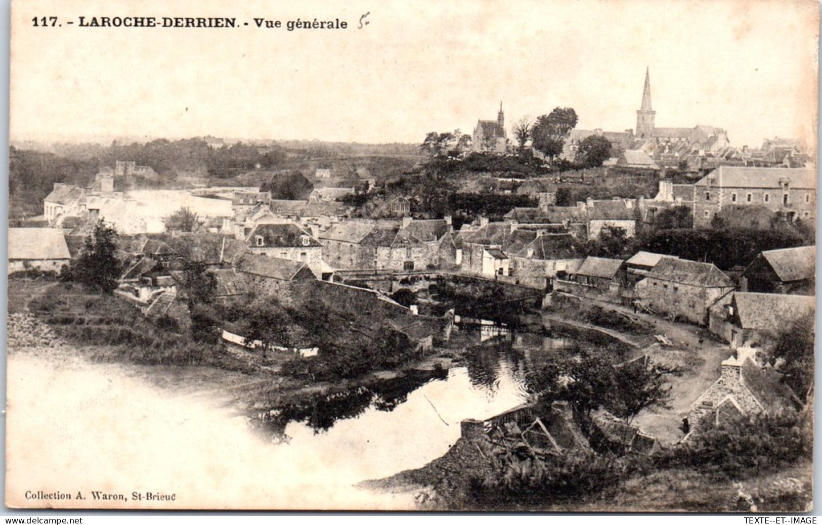 22 LA ROCHE DERRIEN - Vue Generale Du Bourg  - Andere & Zonder Classificatie