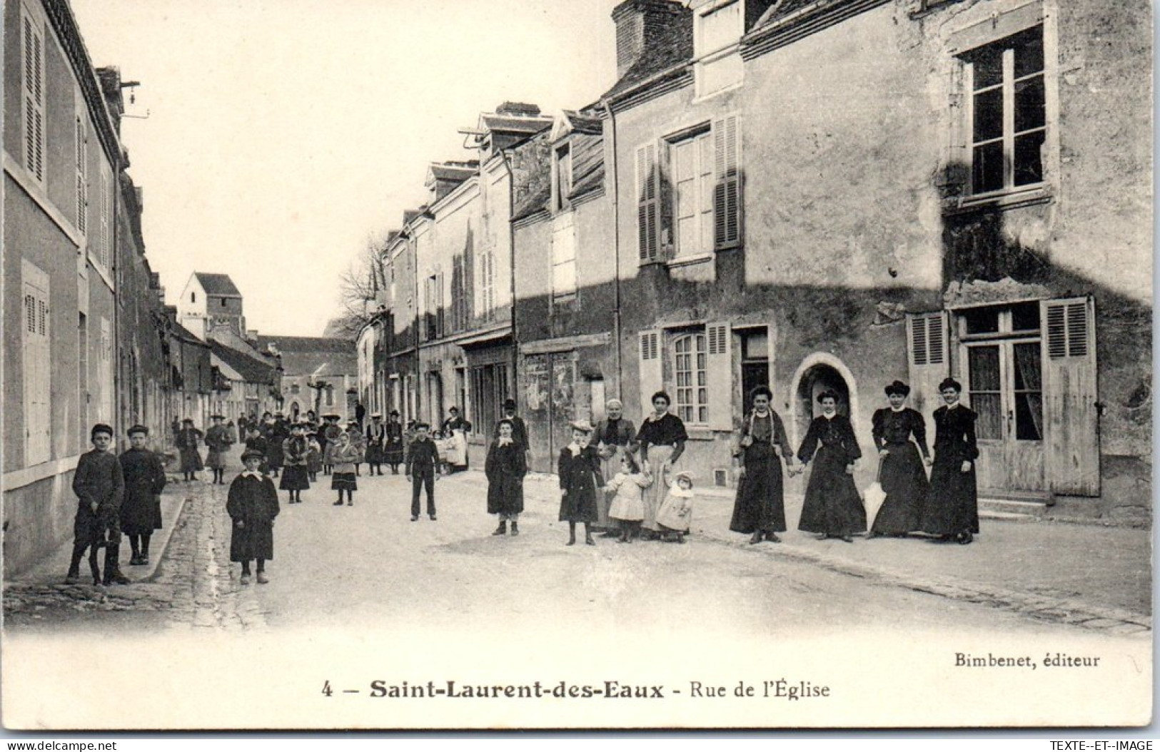 41 SAINT LAURENT DES EAUX - Perspective Rue De L'eglise. - Other & Unclassified