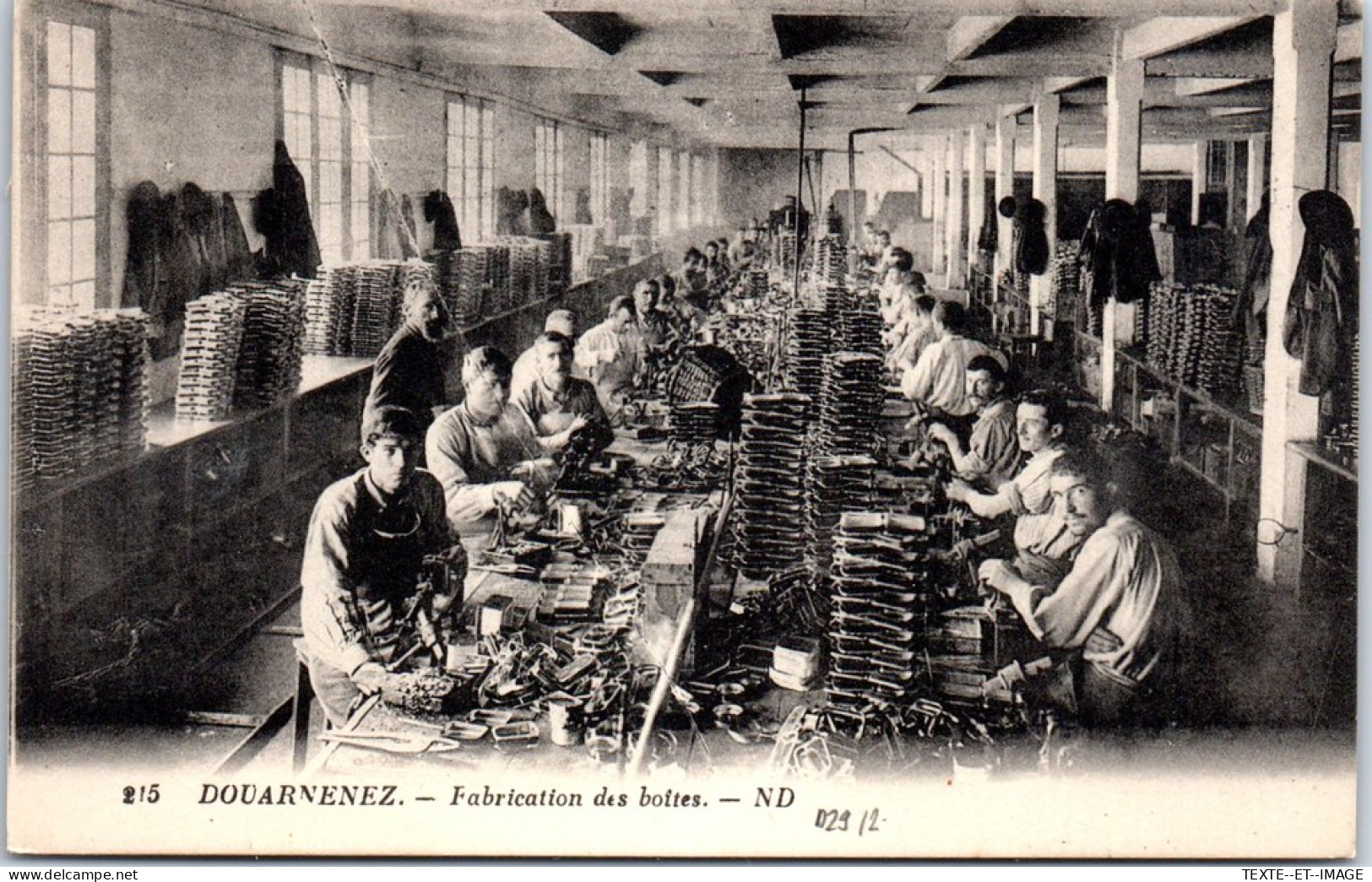 29 DOUARNENEZ - La Fabrication Des Boites. - Douarnenez